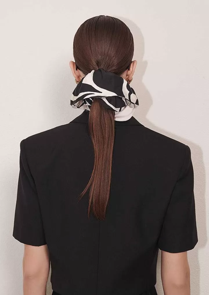 Chouchou Ecru A Fleurs Noires Chouchou^TARA JARMON Sale